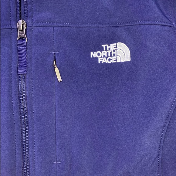 North Face women’s size M jacket - Picture 4 of 7